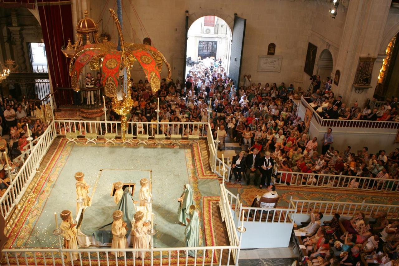 Apartamento El Misteri Elche Bagian luar foto